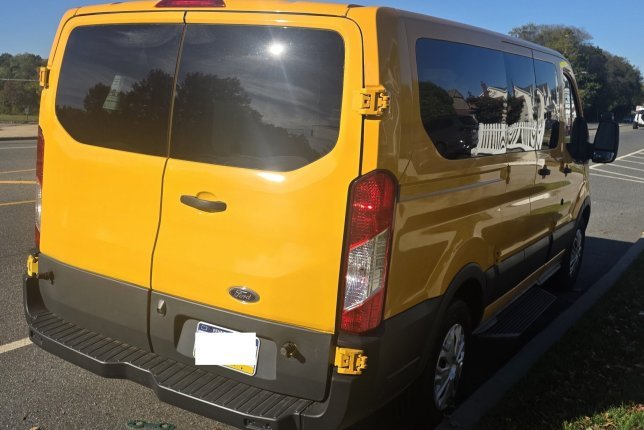 Ford Transit 150 — Rear exterior view